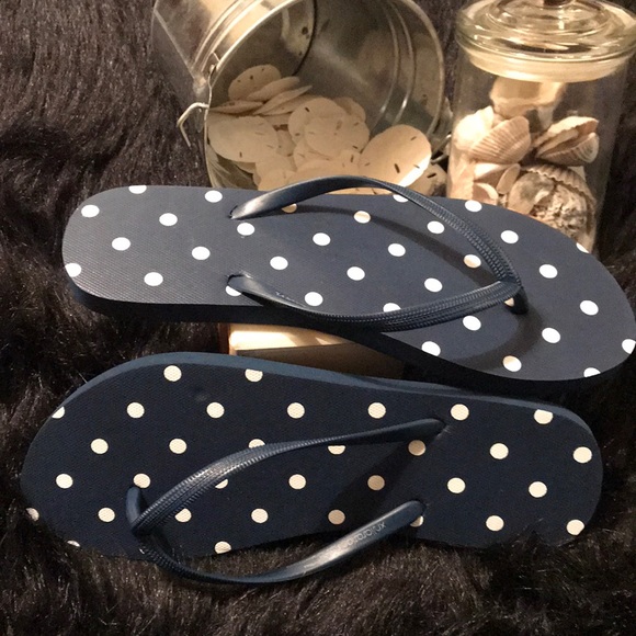 Xhilaration Navy Blue Polka Dot Flip Flops Sz 9 - Picture 4 of 8